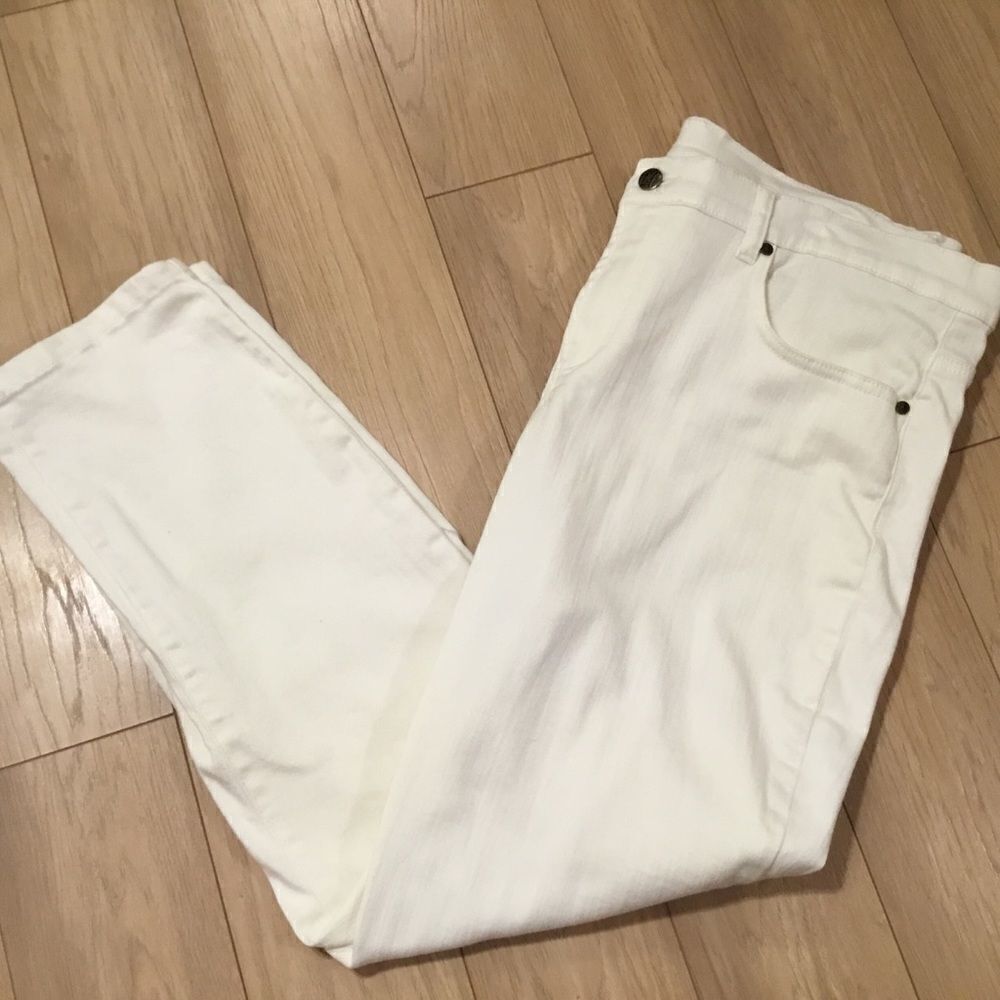 DG2 by Diane Gilman Women’s Sz. 16WP White 5-Pocket Jeans